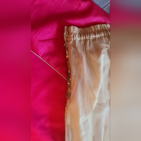 Preowned stylish lehenga choli in size XL - Picture 8 of 15